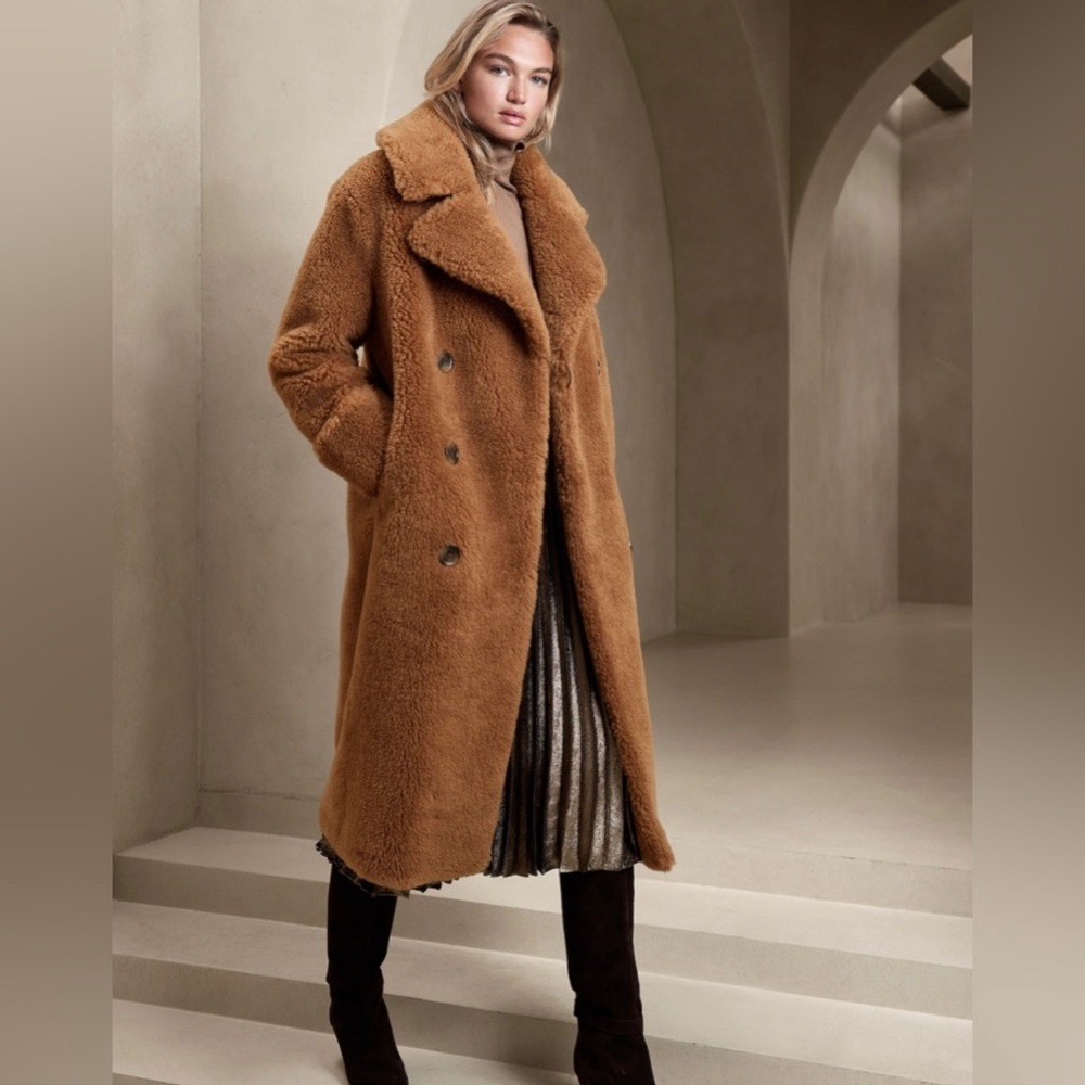 Banana Republic Sherpa
Officer Coat / Teddy Bear Coat.